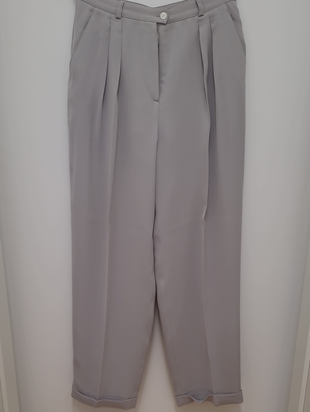 Jones Wear Light Gray Pleated High-Waist Trousers